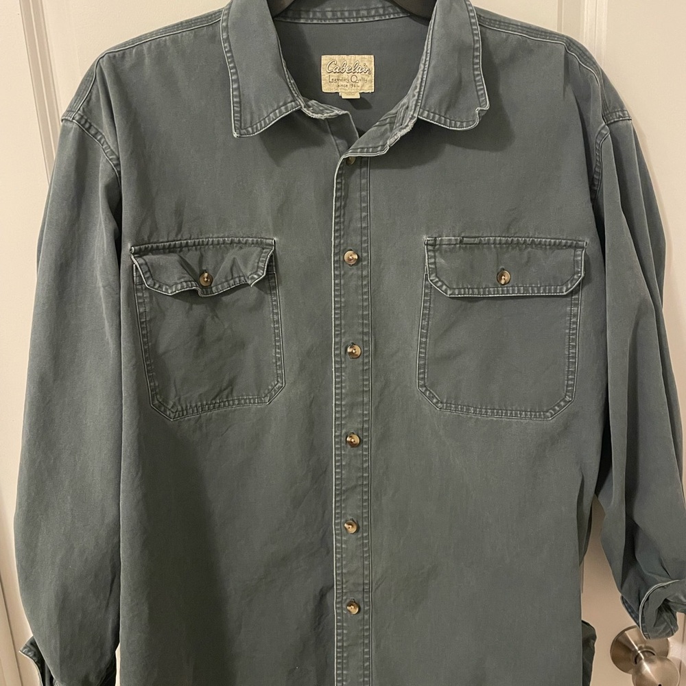 Cabela's Gray Button-Up Shirt